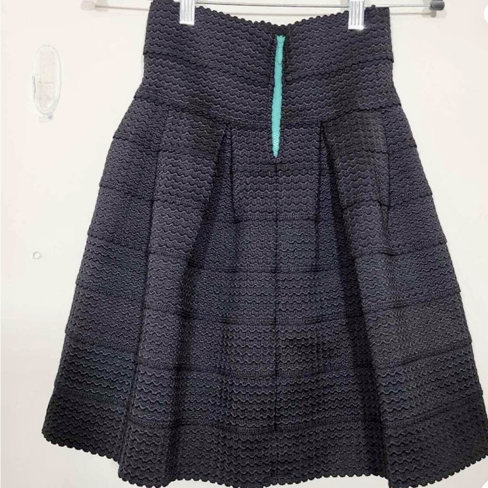 Girls from Savoy Anthropologie Stretch Skirt. Size Small